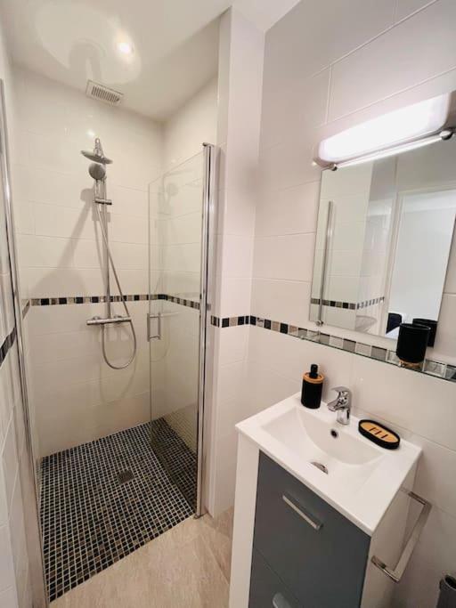 Studio Jardin Privatif 300M De La Plage سانت ماكسيم المظهر الخارجي الصورة
