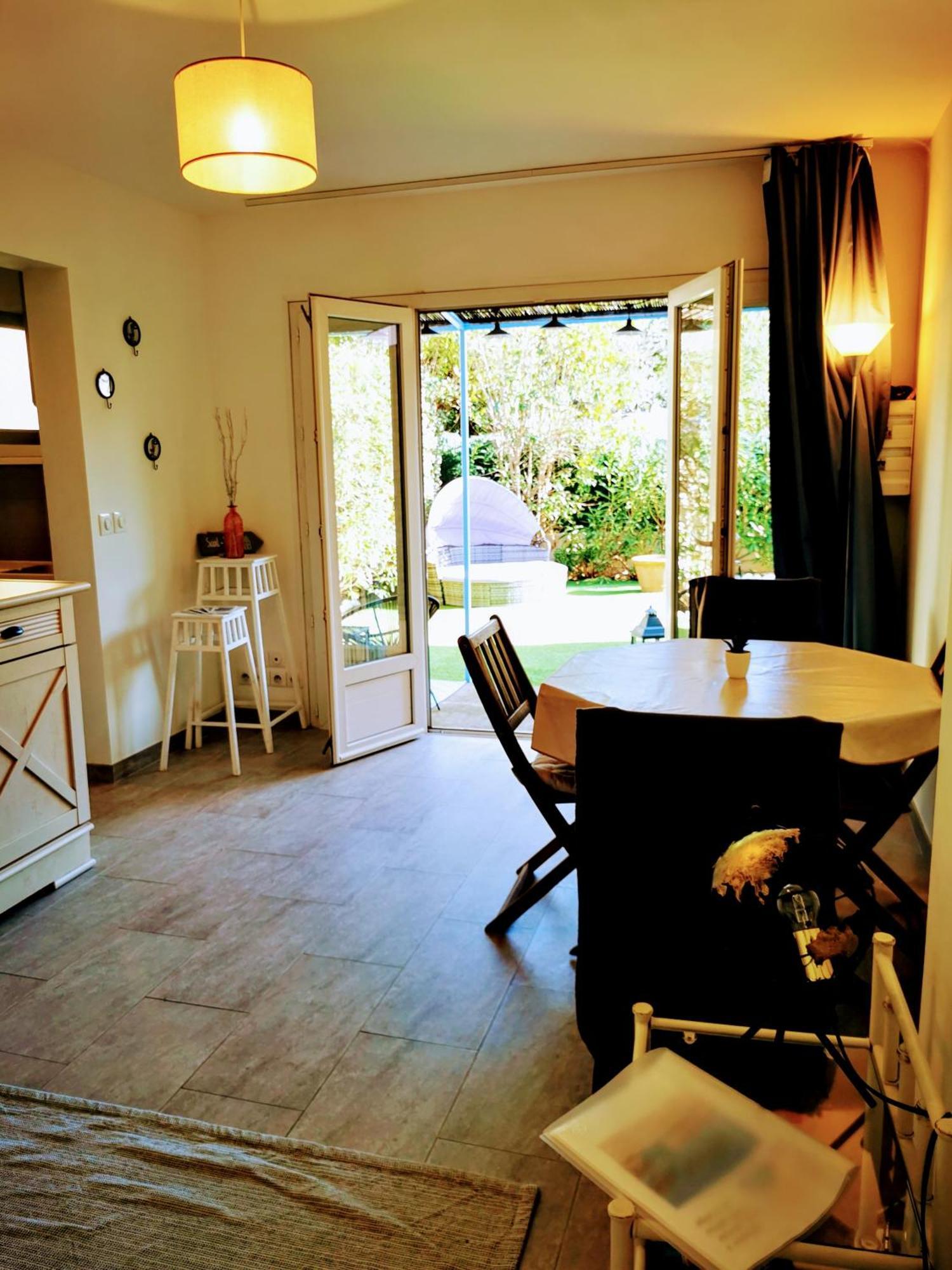 Studio Jardin Privatif 300M De La Plage سانت ماكسيم المظهر الخارجي الصورة